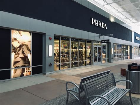 prada outlets halton hills